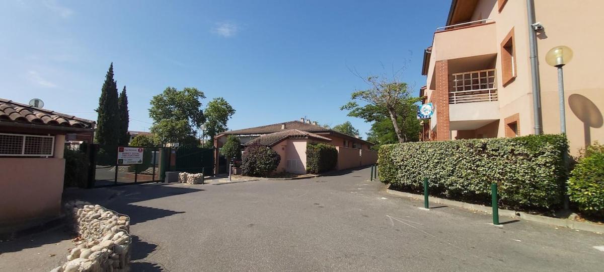 Apartamento Les Capitouls - avec piscine, parking&jardin privé ! Toulouse Exterior foto