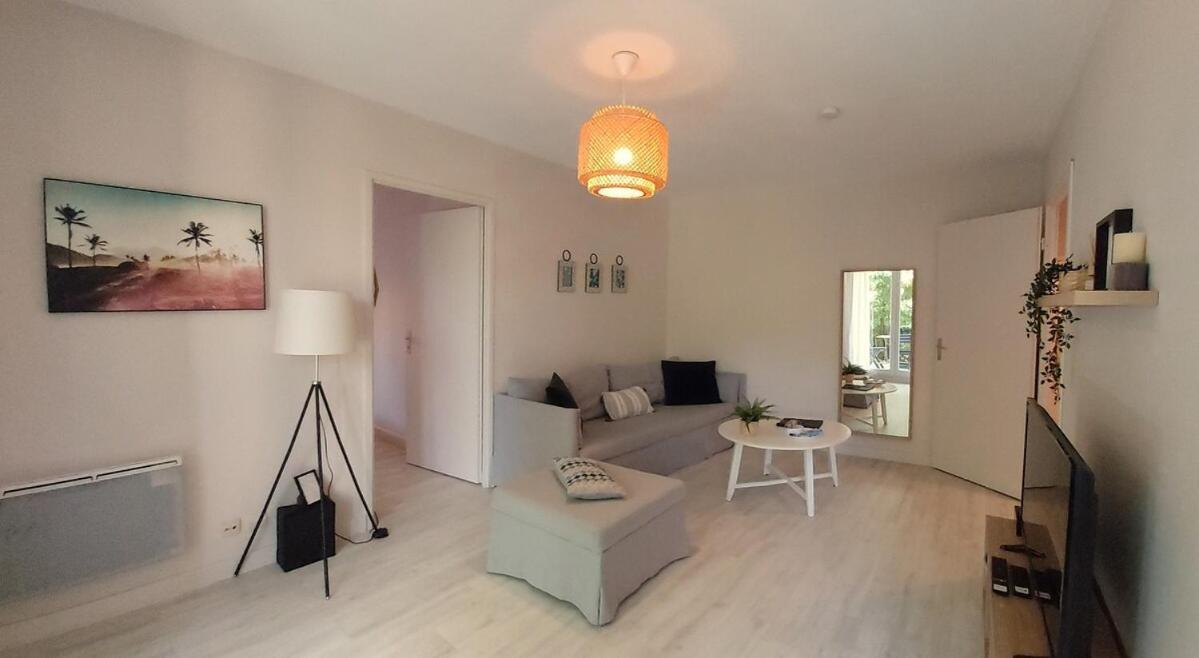 Apartamento Les Capitouls - avec piscine, parking&jardin privé ! Toulouse Exterior foto